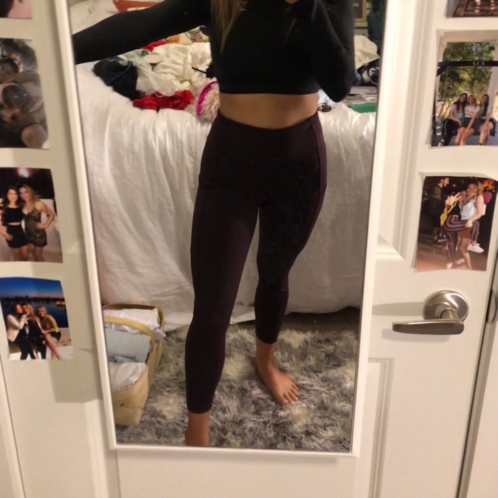 Maroon leggings